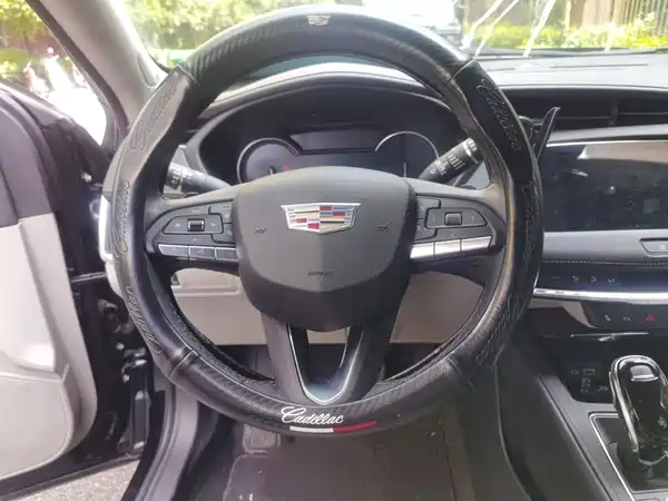 Cadillac XT4 2022
