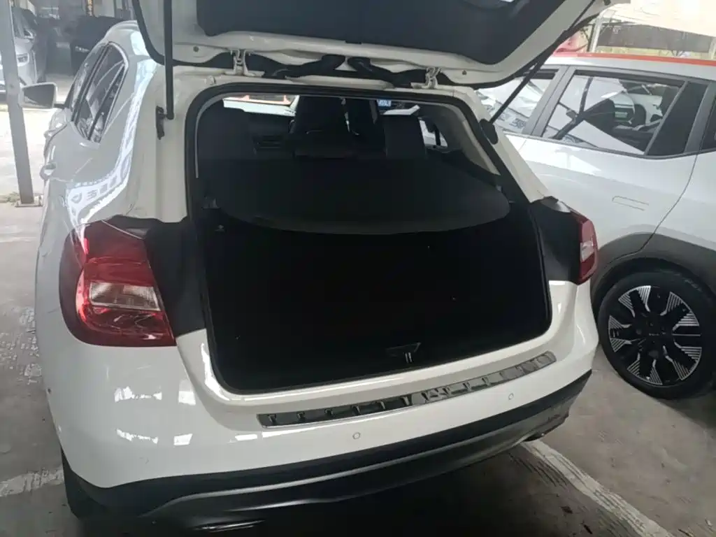 Mercedes-Benz GLA 2017 — фото 19