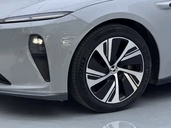 NIO ET5 2022