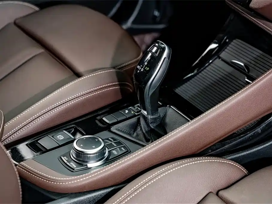 BMW X2 2023 — фото 18