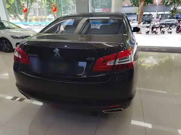 Peugeot 408 2016