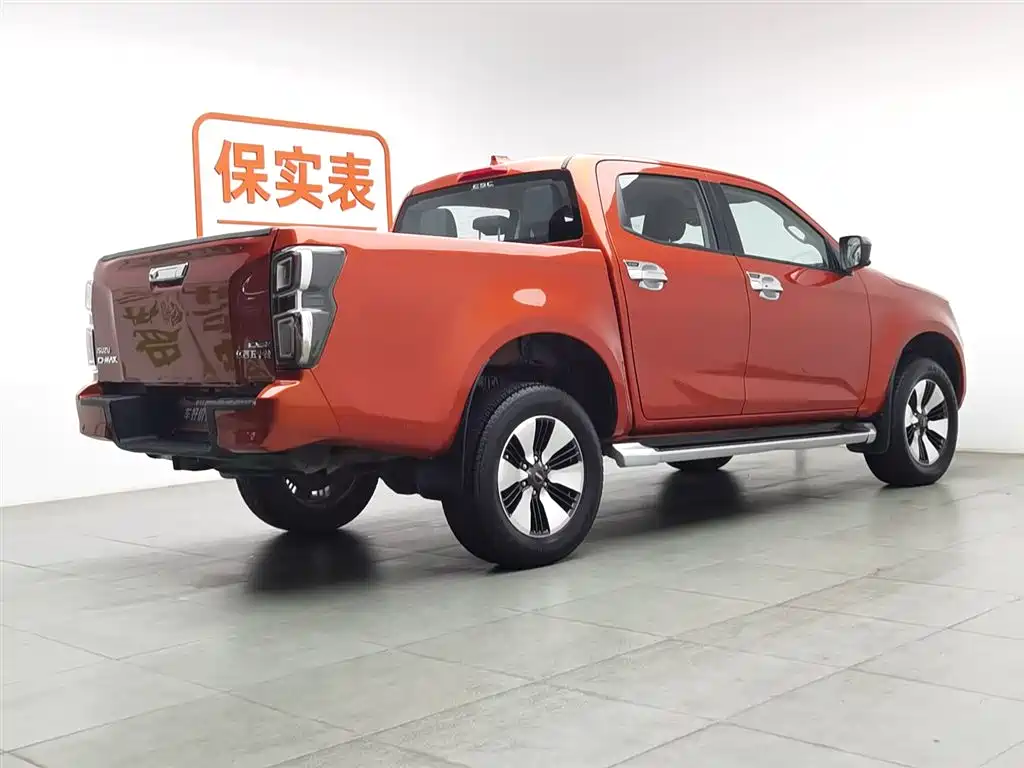 Isuzu D-MAX 2023 — фото 2