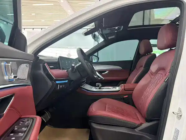 Jetour X70 PLUS 2024