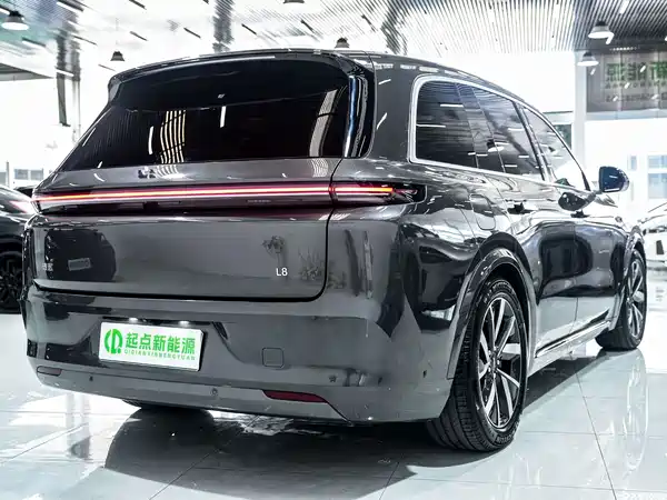 Li Auto L8 2023