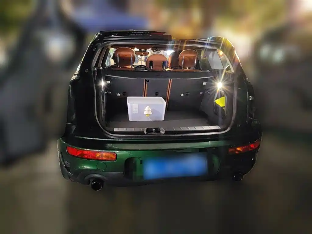 MINI Clubman 2023 — фото 10