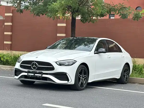 Mercedes-Benz C-Class 2024
