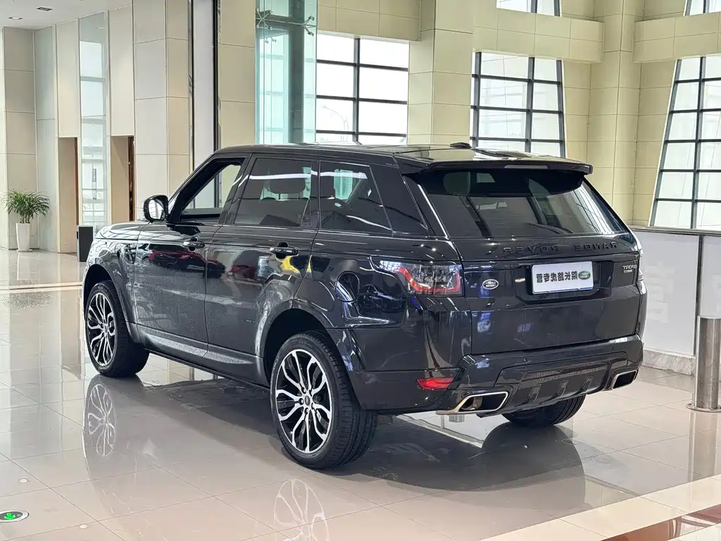 Land Rover Range Rover Sport 2017 — фото 14