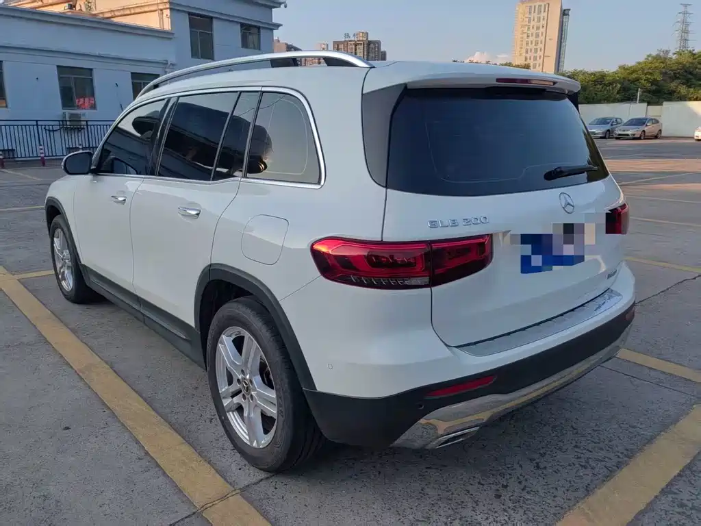 Mercedes-Benz GLB 2021