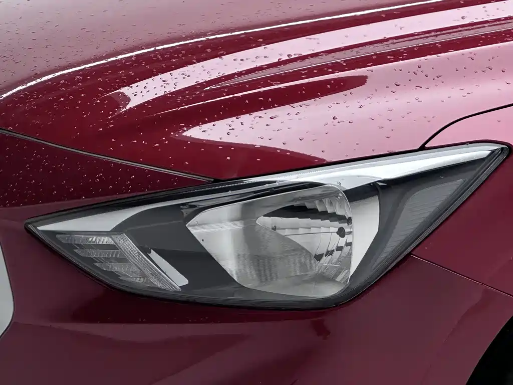 Hyundai Elantra 2021 — фото 19