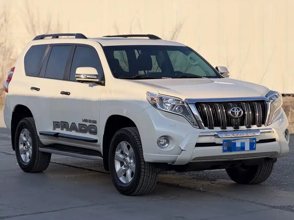 Toyota Prado 2016 — фото 3