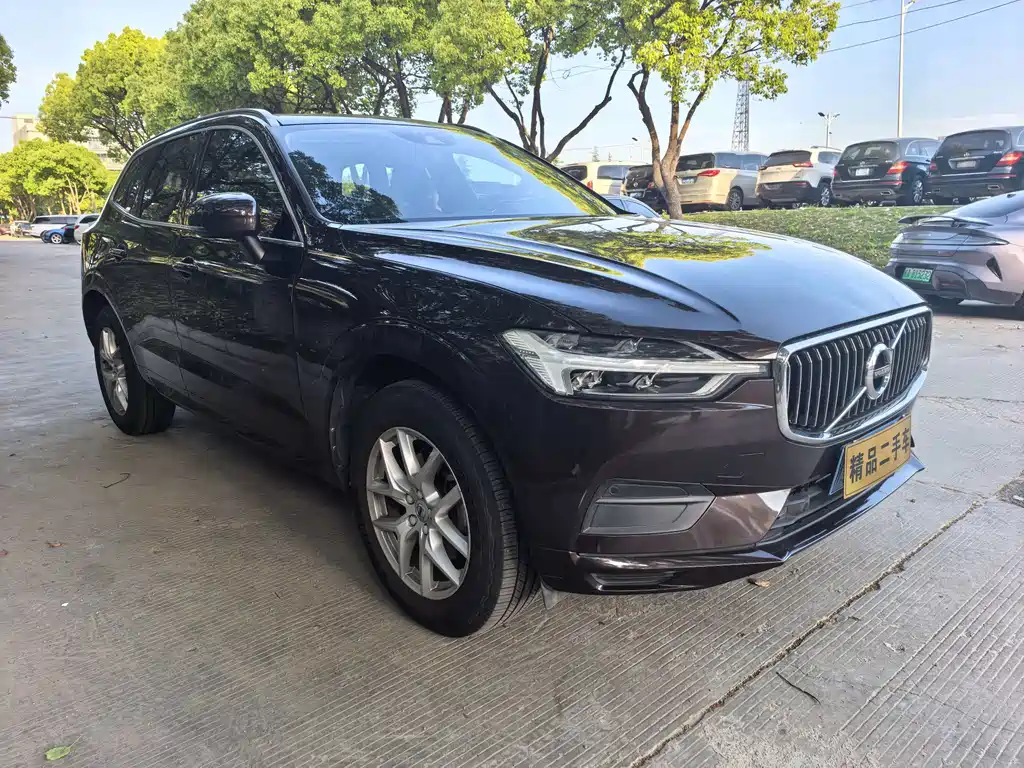 Volvo XC60 2018 — фото 2