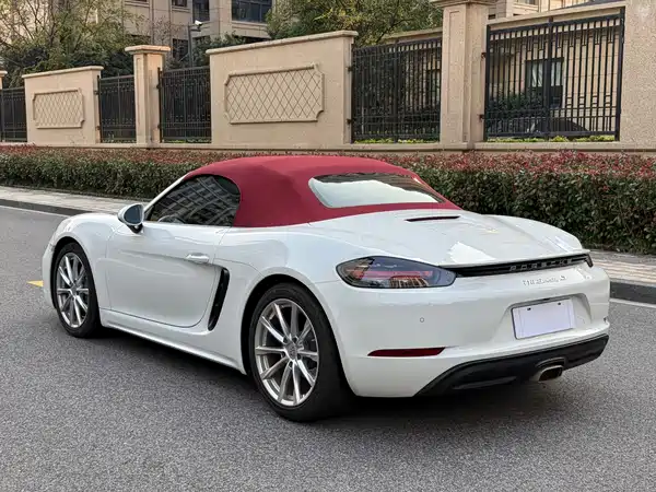 Porsche 718 2022