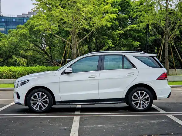 Mercedes-Benz GLE 2018