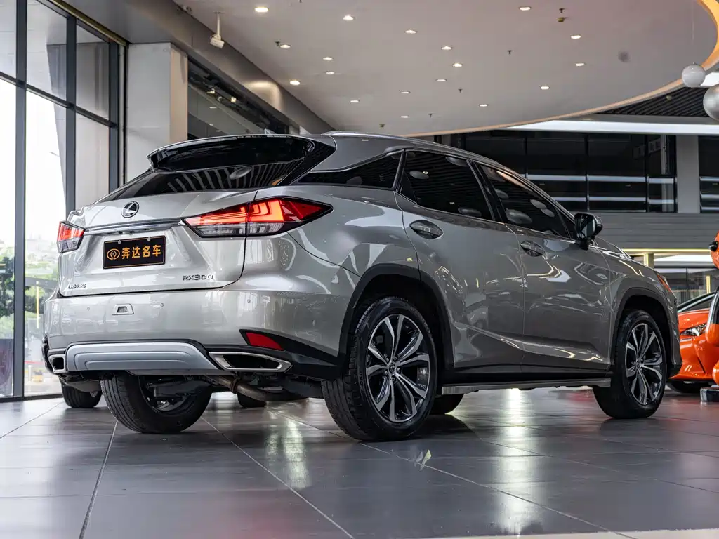 Lexus RX 2022
