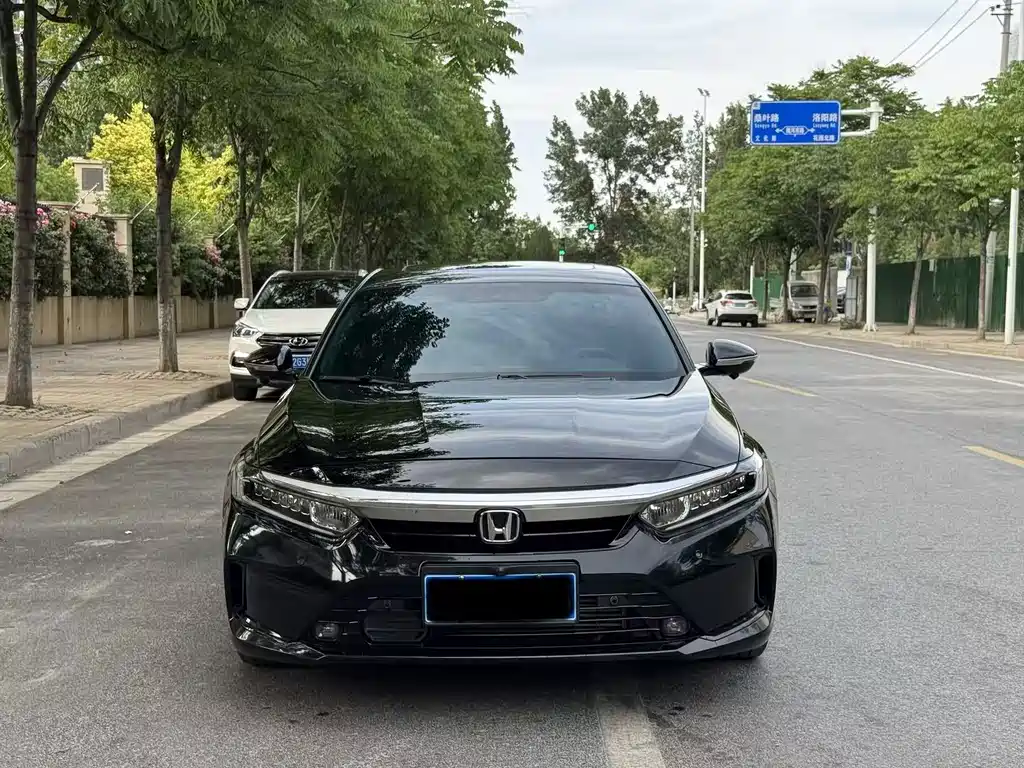Honda Inspire 2022 — фото 1
