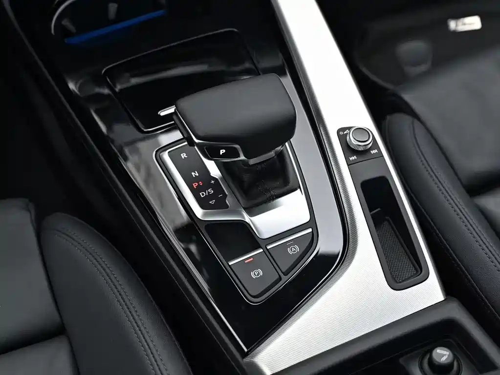 Audi A5 2023 — фото 11
