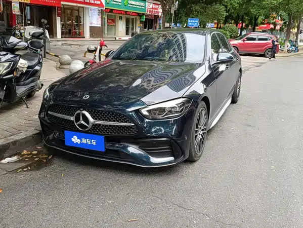 Mercedes-Benz C-Class 2024