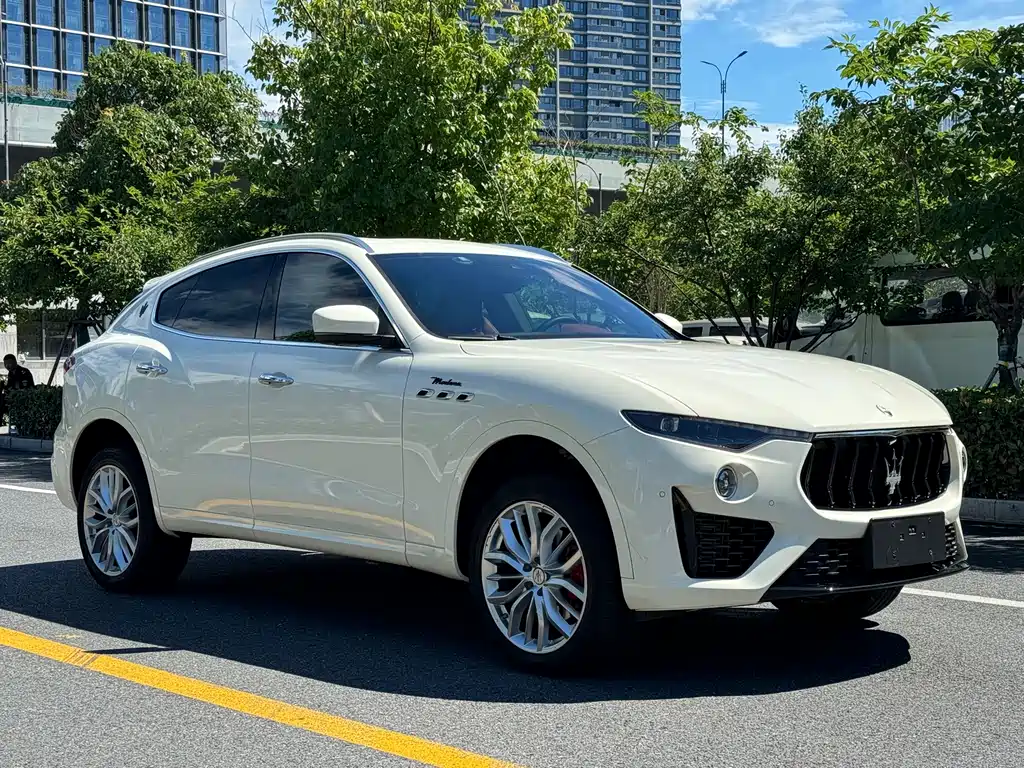 Maserati Levante 2022