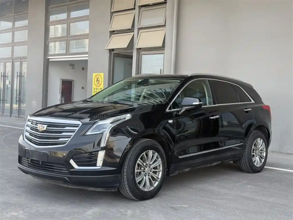 Cadillac XT5 2016 — фото 1