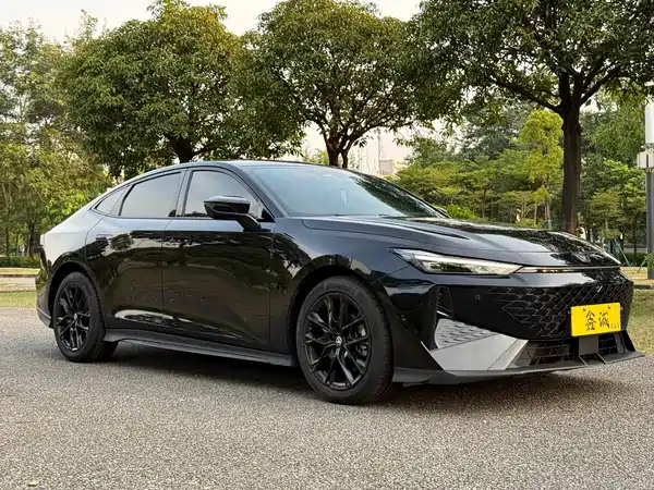Changan UNI-V 2024
