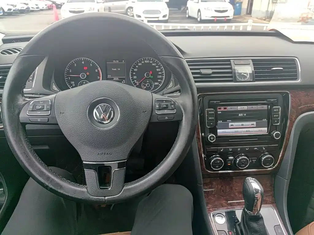 Volkswagen Passat 2015