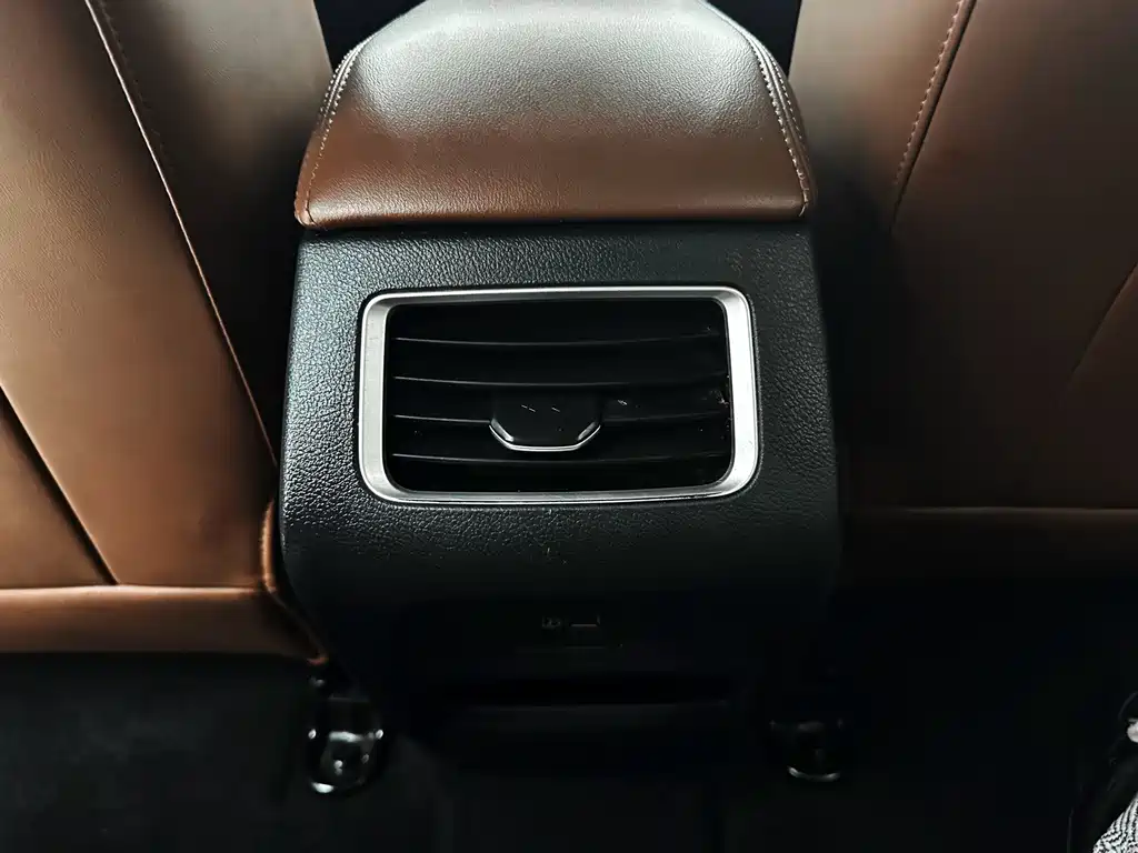 Geely Vision X6 2021 — фото 19