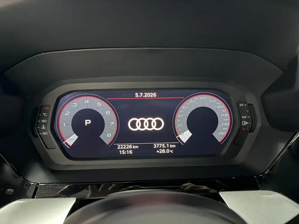Audi A3 2023 — фото 9