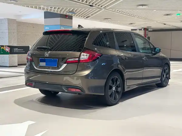 Honda Jade 2016