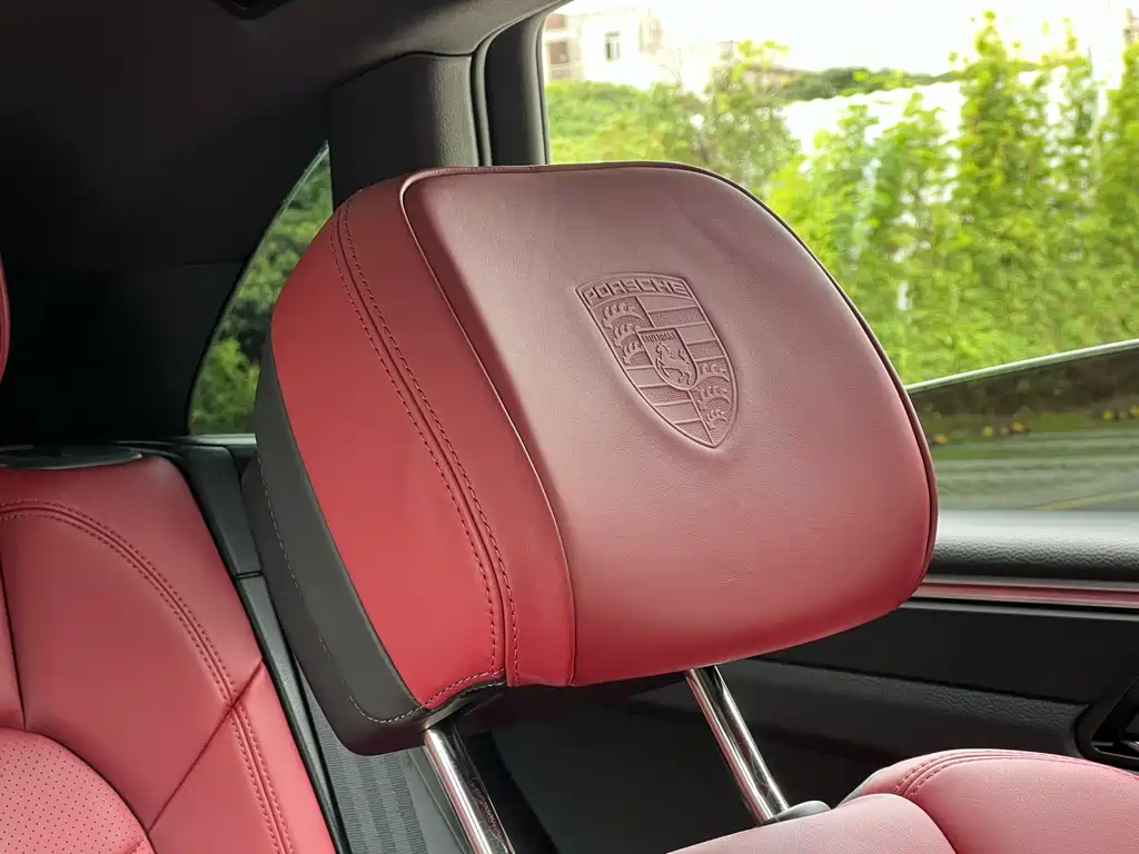 Porsche Macan 2023 — фото 19
