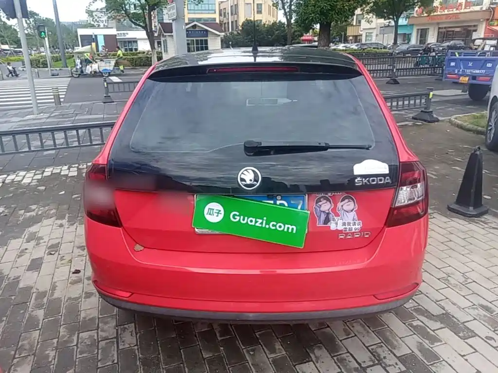 Skoda Rapid Spaceback 2014