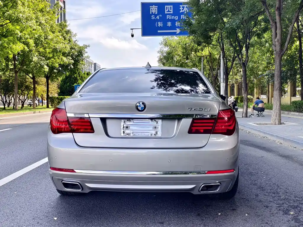 BMW 7 Series 2016 — фото 6