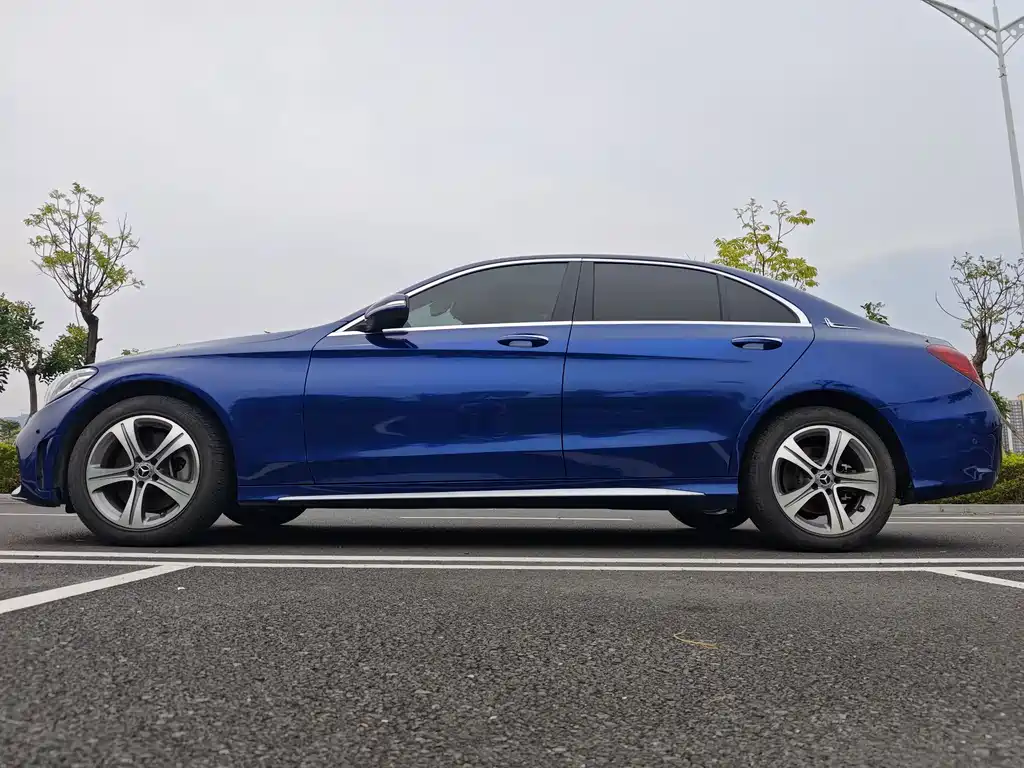 Mercedes-Benz C-Class 2019 — фото 5