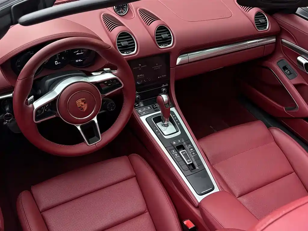 Porsche 718 2024 — фото 10