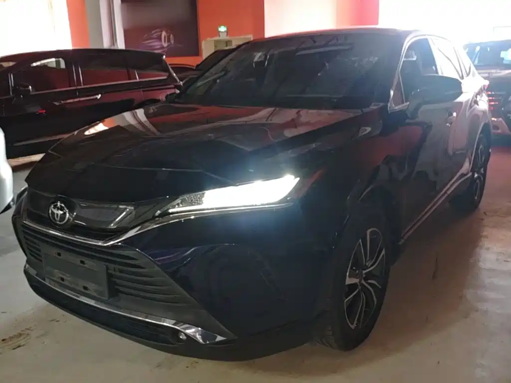 Toyota Harrier 2022 — фото 1
