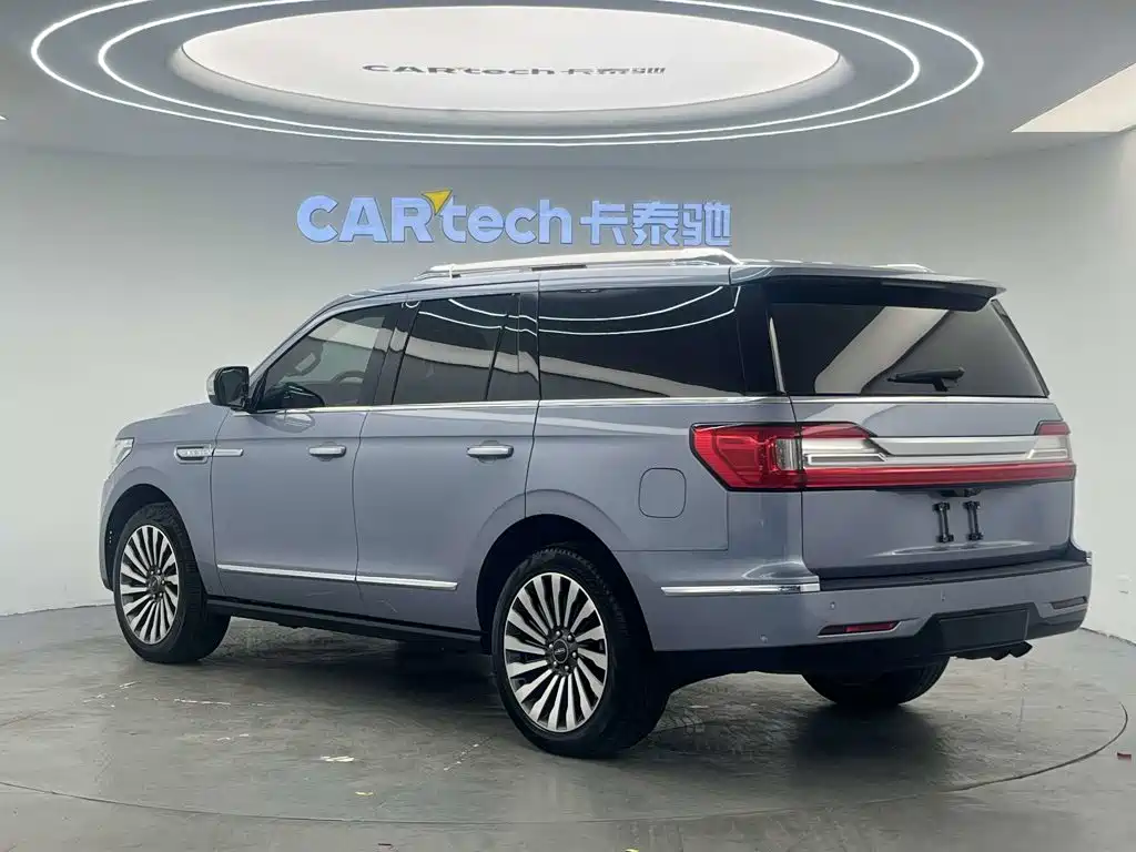 Lincoln Navigator 2019 — фото 5