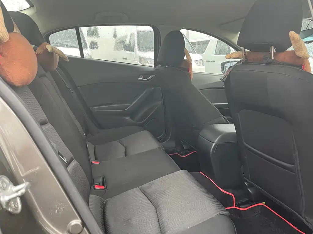 Mazda 3 Axela 2014