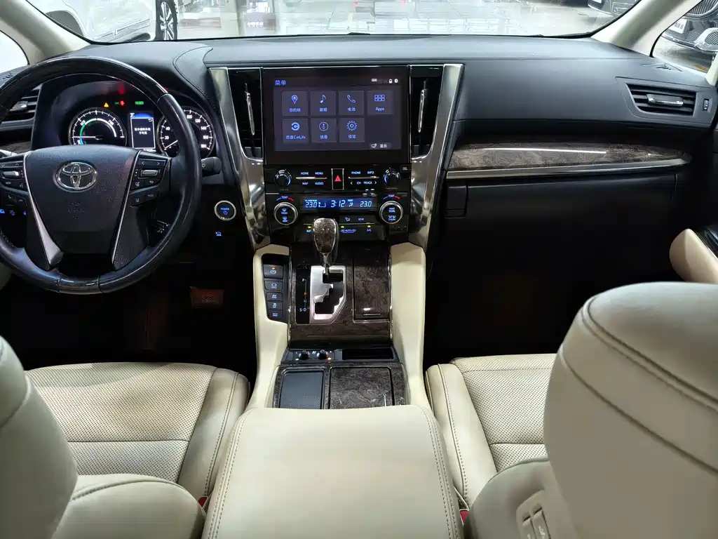 Toyota Alphard 2022 — фото 6