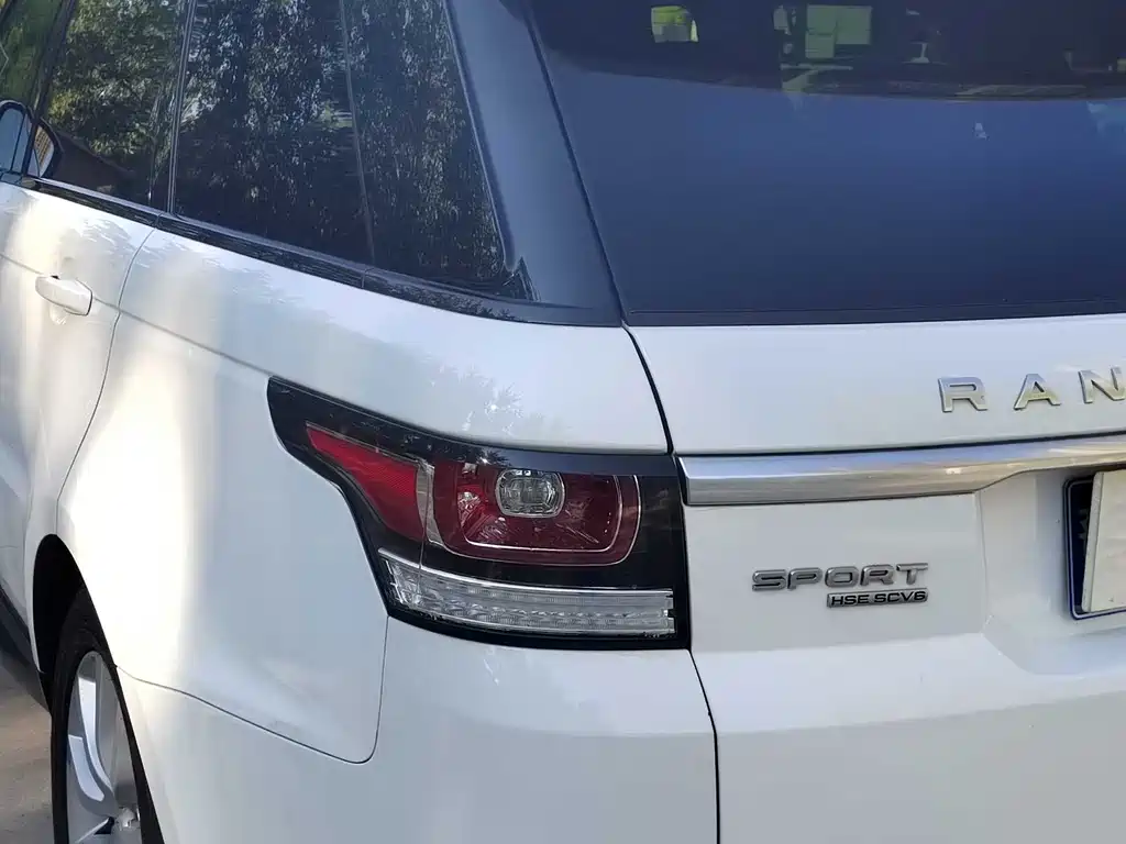 Land Rover Range Rover Sport 2015 — фото 11