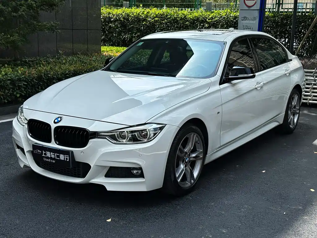 BMW 3 Series 2019 — фото 1