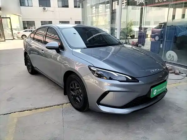 BYD Seal 05 DM-i 2025