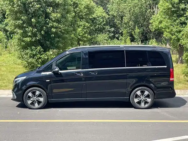 Mercedes-Benz V-Class 2022
