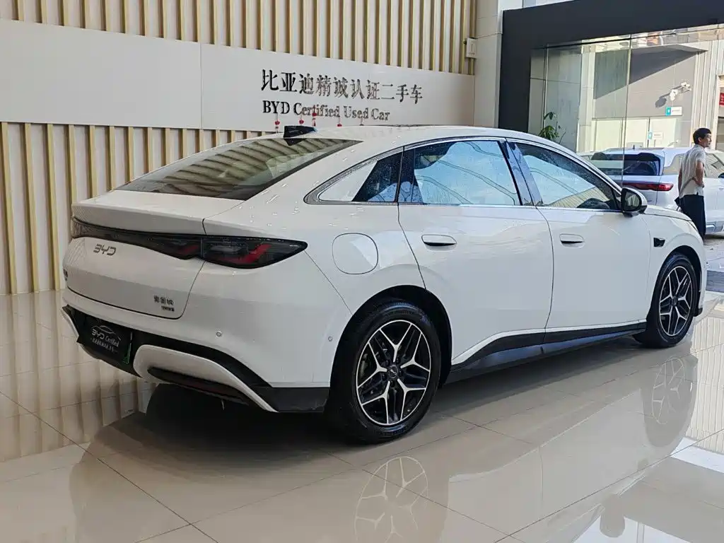 BYD Seal 06 2025 — фото 11