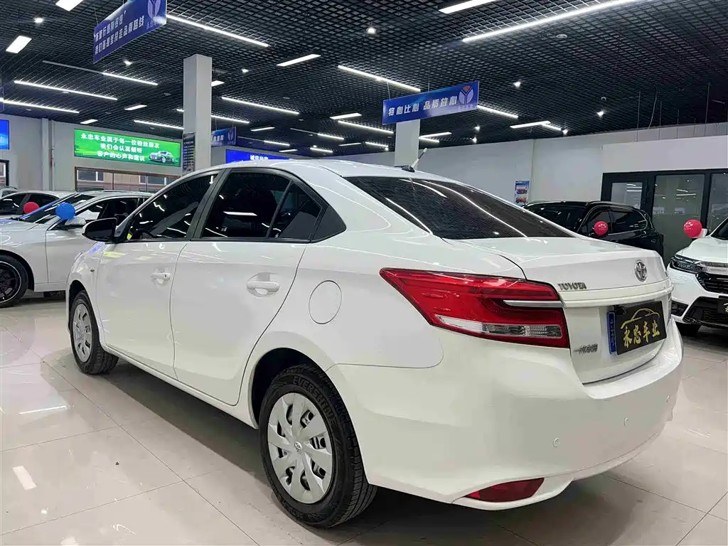 Toyota Vios 2017 — фото 7