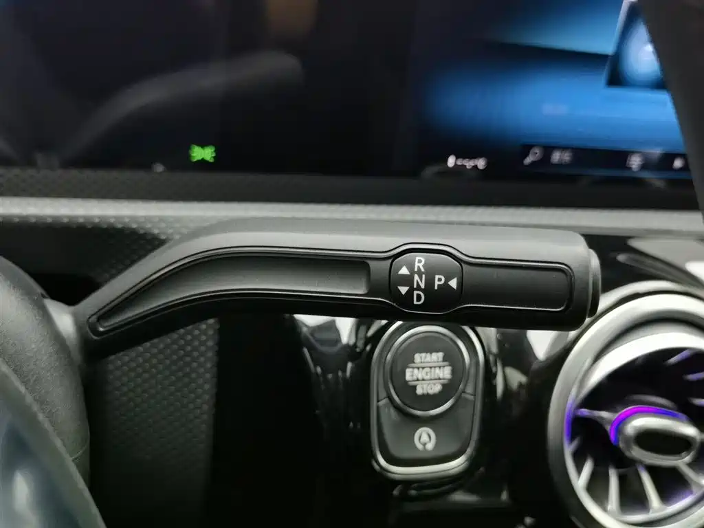 Mercedes-Benz A-Class 2020 — фото 13