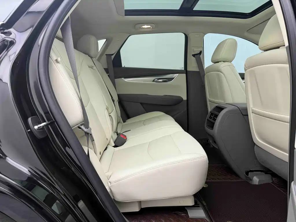 Cadillac XT5 2023 — фото 19