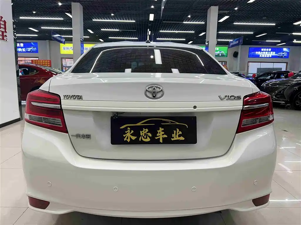 Toyota Vios 2017 — фото 8