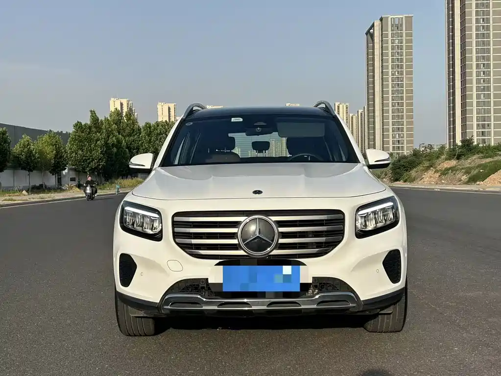 Mercedes-Benz GLB 2024 — фото 2