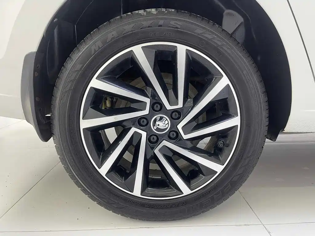 Skoda Rapid 2022 — фото 14
