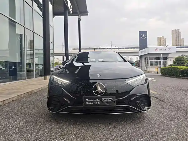 Mercedes-Benz EQE 2026