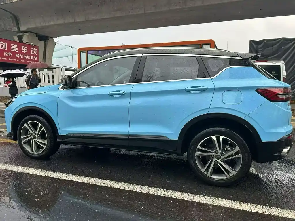 Geely Binyue 2022